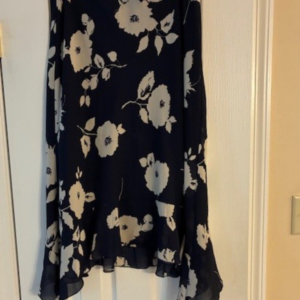 Women's Black w Gray Floral Chiffon Ruffle Lined Boho Asymmetrical Skirt Size L